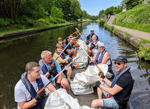 Volunteers on the Poly Roger
